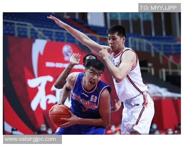 新疆队26号球员鲁吐布拉受伤缺阵，球队备战需调整阵容